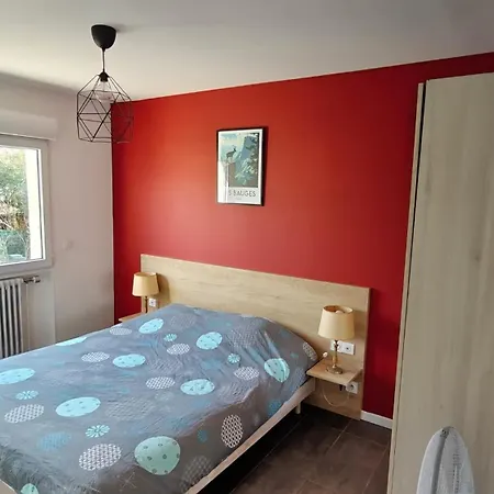 Holiday home Grande Maison Familiale Avec Piscine, Proche *