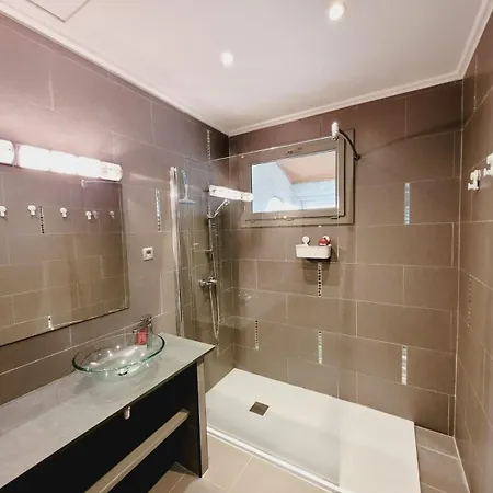 Grande Maison Familiale Avec Piscine, Proche Villeneuve-les-Beziers