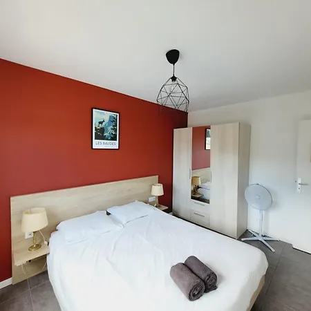 Grande Maison Familiale Avec Piscine, Proche * Villeneuve-les-Beziers