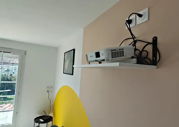Casa de Férias Grande Maison Familiale Avec Piscine, Proche *