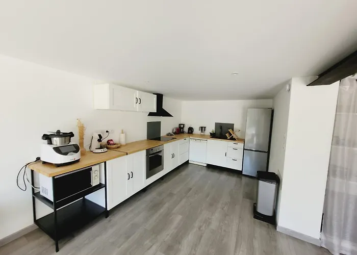 Grande Maison Familiale Avec Piscine, Proche *