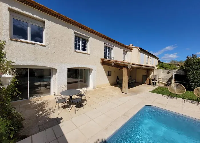 Grande Maison Familiale Avec Piscine, Proche Casa de Férias *