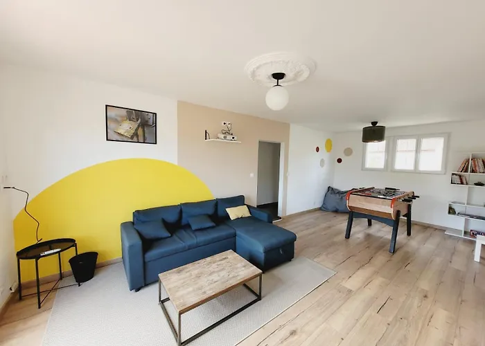 Casa de Férias Grande Maison Familiale Avec Piscine, Proche
